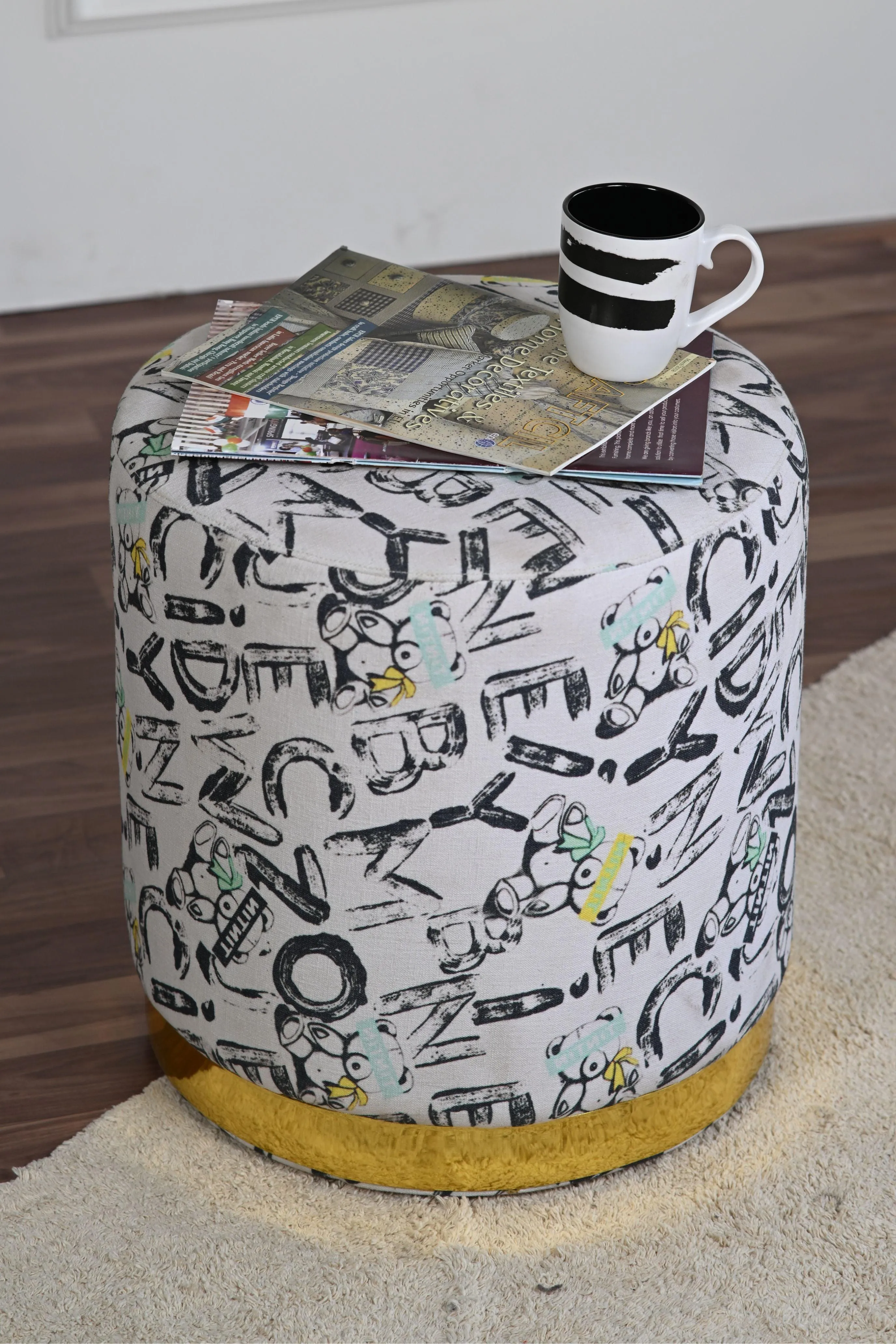 Hip-Hop Print Drum Ottoman With Golden Ring